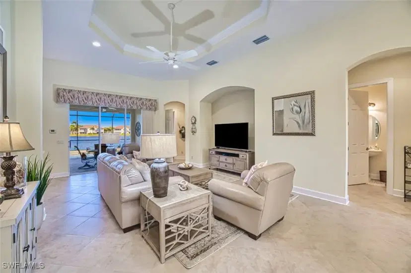 Picture of 11063 Sea Tropic Ln, Fort Myers FL 33908