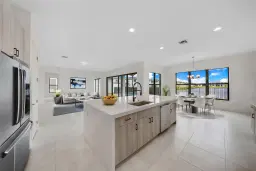Picture of 20140 Casa De Campo Ln, Boca Raton, FL 33434