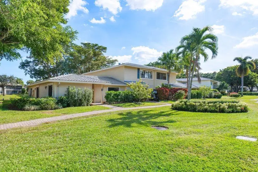 Picture of 4 Westgate Lane A, Boynton Beach FL 33436