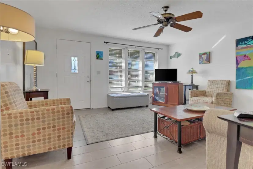Picture of 1423 SE 33Rd Ter, Cape Coral FL 33904