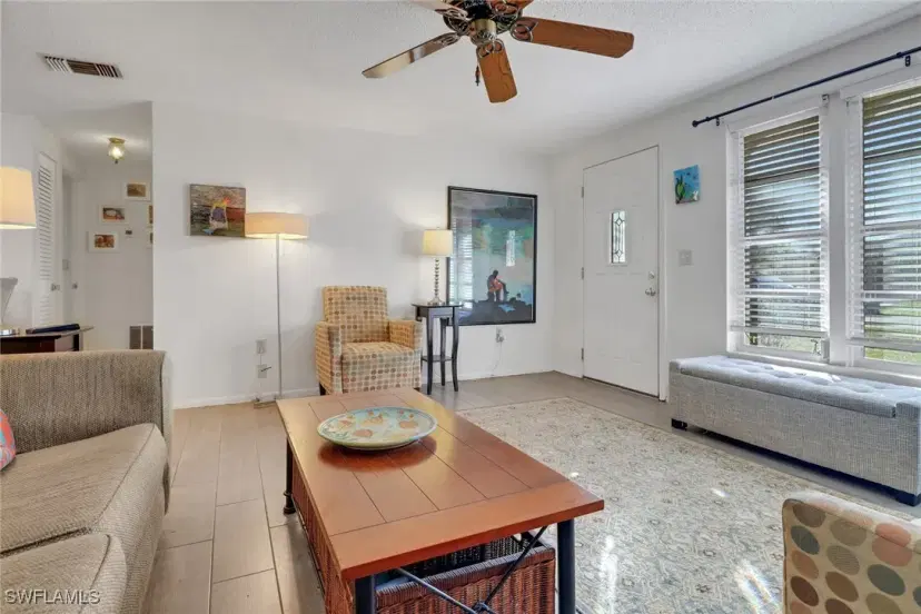 Picture of 1423 SE 33Rd Ter, Cape Coral FL 33904