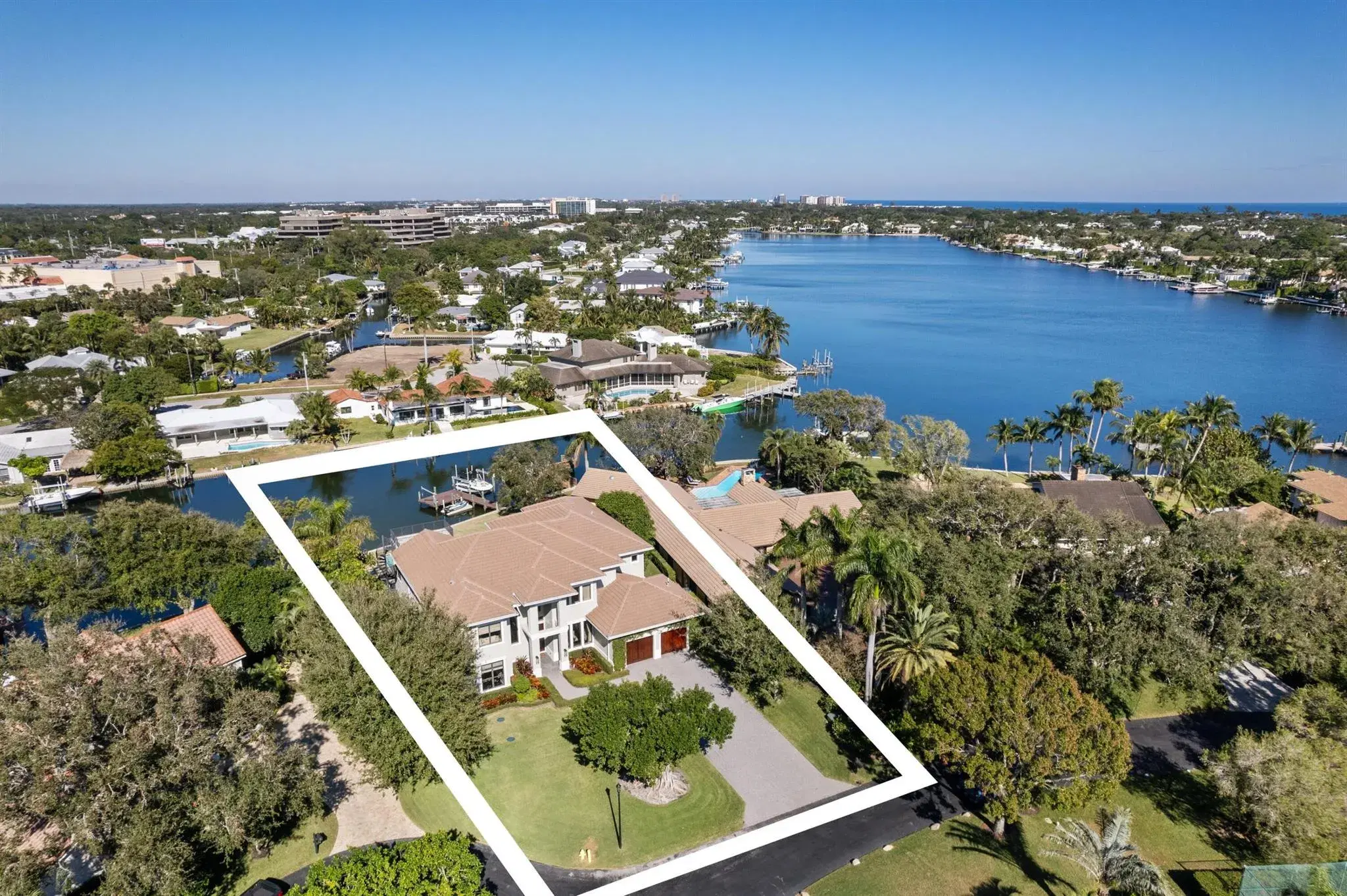 Picture of 1950 Portage Landing N, North Palm Beach, FL 33408