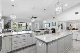 Picture of 1203 N Brandywine Cir, Fort Myers, FL 33919