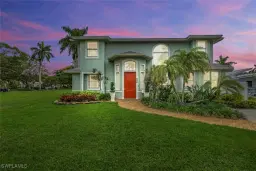 Picture of 478 1St Ave S, Naples, FL 34102
