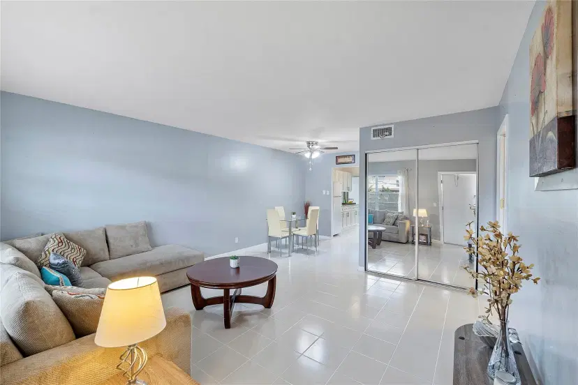 Picture of 7500 NW 5Th Ct 104, Margate FL 33063