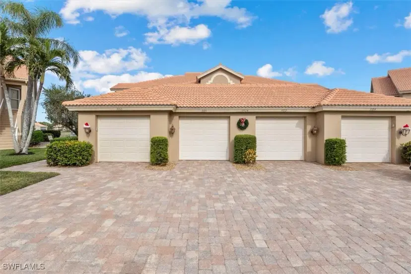 Picture of 13904 Southampton Dr 3101, Bonita Springs FL 34135