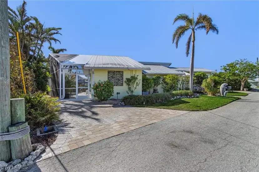 Picture of 3707 Clipper Ln, St. James City FL 33956