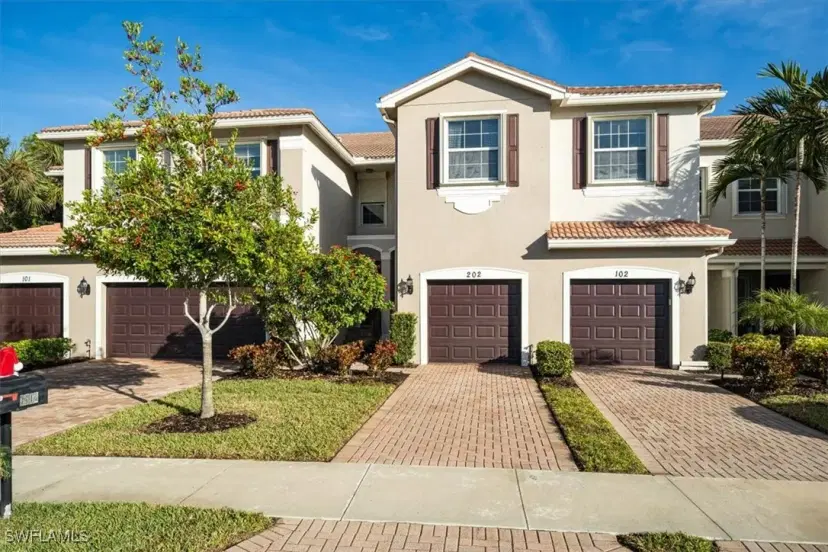 Picture of 6502 Monterey Pt 202, Naples FL 34105