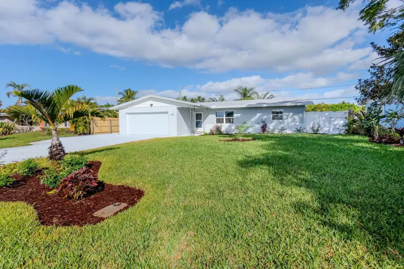 Picture of 1115 SE Alamanda Lane, Stuart FL 34996
