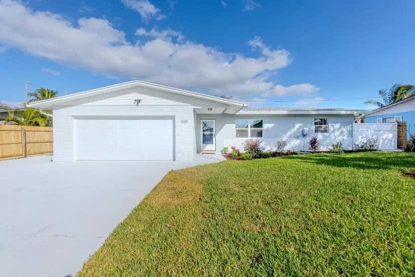Picture of 1115 SE Alamanda Lane, Stuart FL 34996