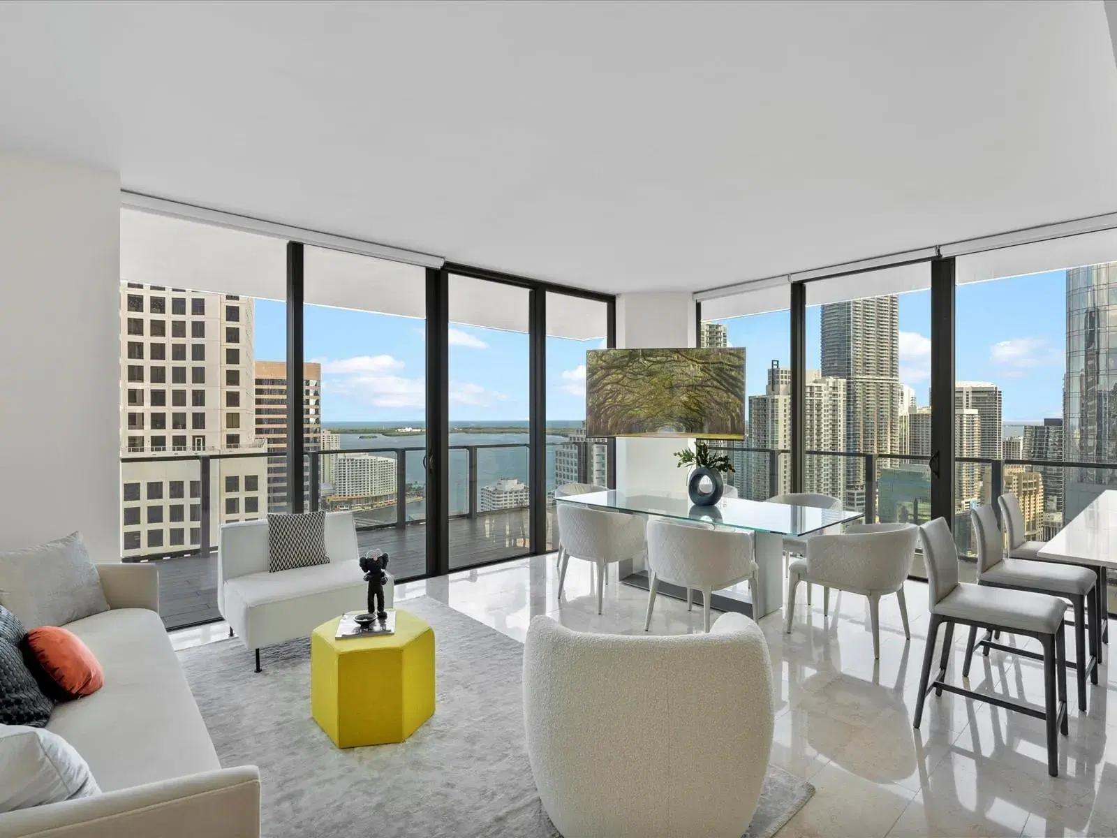 Picture of 68 SE 6Th St 3201, Miami, FL 33131