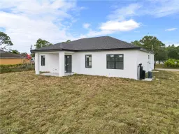 Picture of 1802 Crawford Ave N, Lehigh Acres, FL 33971