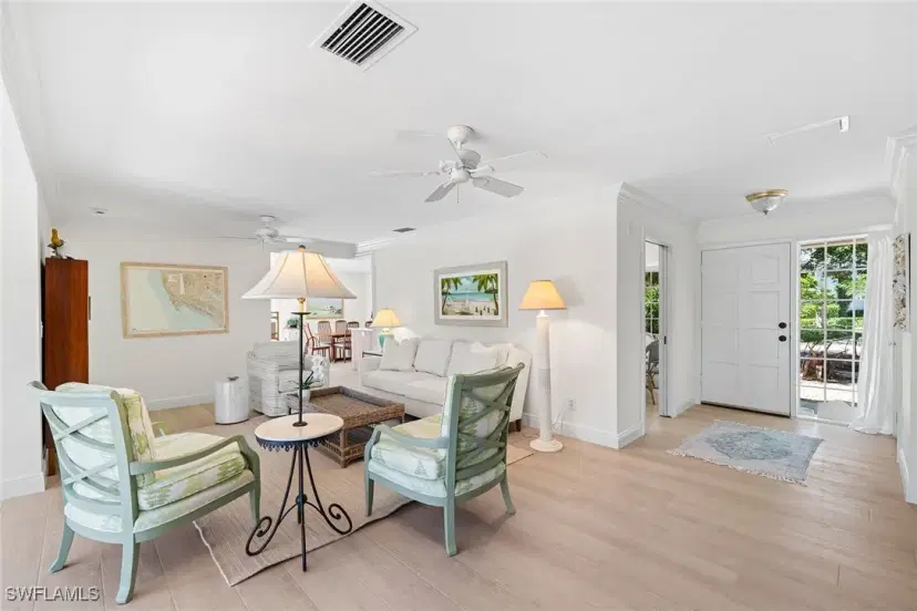 Picture of 2171 SOUTH Winds Dr, Naples FL 34102