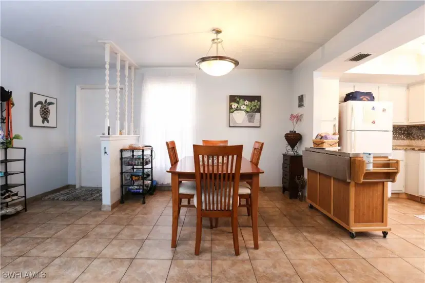 Picture of 4706 SE 4Th Pl 11, Cape Coral FL 33904