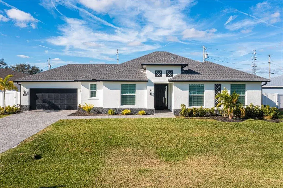 Picture of 539 SW Bradshaw Circle, Port St Lucie, FL 34953