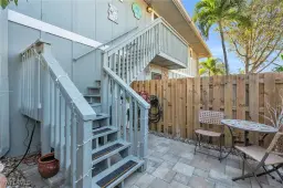 Picture of 4251 Island Cir 3, Fort Myers, FL 33919