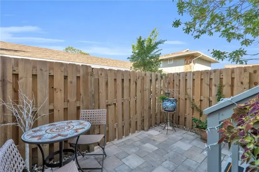 Picture of 4251 Island Cir 3, Fort Myers FL 33919