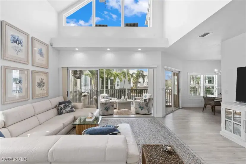 Picture of 160 Barefoot Cir 38, Bonita Springs FL 34134
