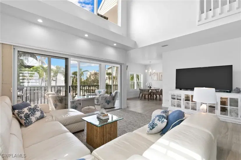 Picture of 160 Barefoot Cir 38, Bonita Springs FL 34134