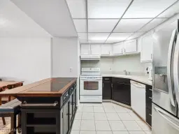 Picture of 3 Bluebill Ave 206, Naples, FL 34108