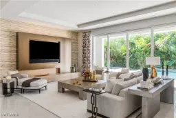Picture of 256 Aqua Ct, Naples, FL 34102
