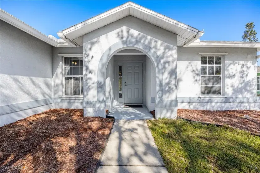 Picture of 15623 Sunny Crest Ln, Fort Myers FL 33905