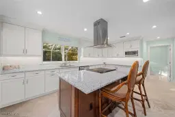 Picture of 1978 Roseate Ln, Sanibel, FL 33957