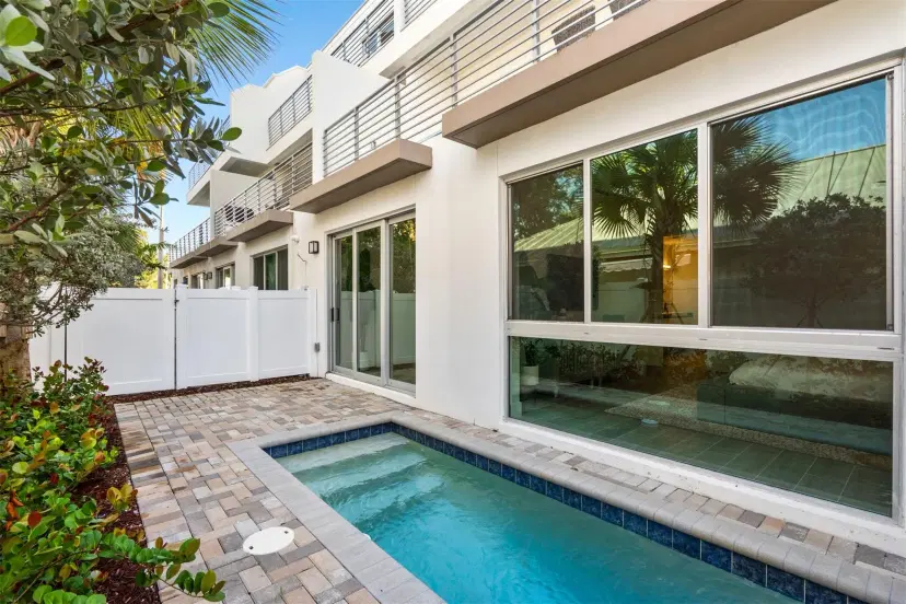 Picture of 9 SE 11Th Ave, Fort Lauderdale FL 33301