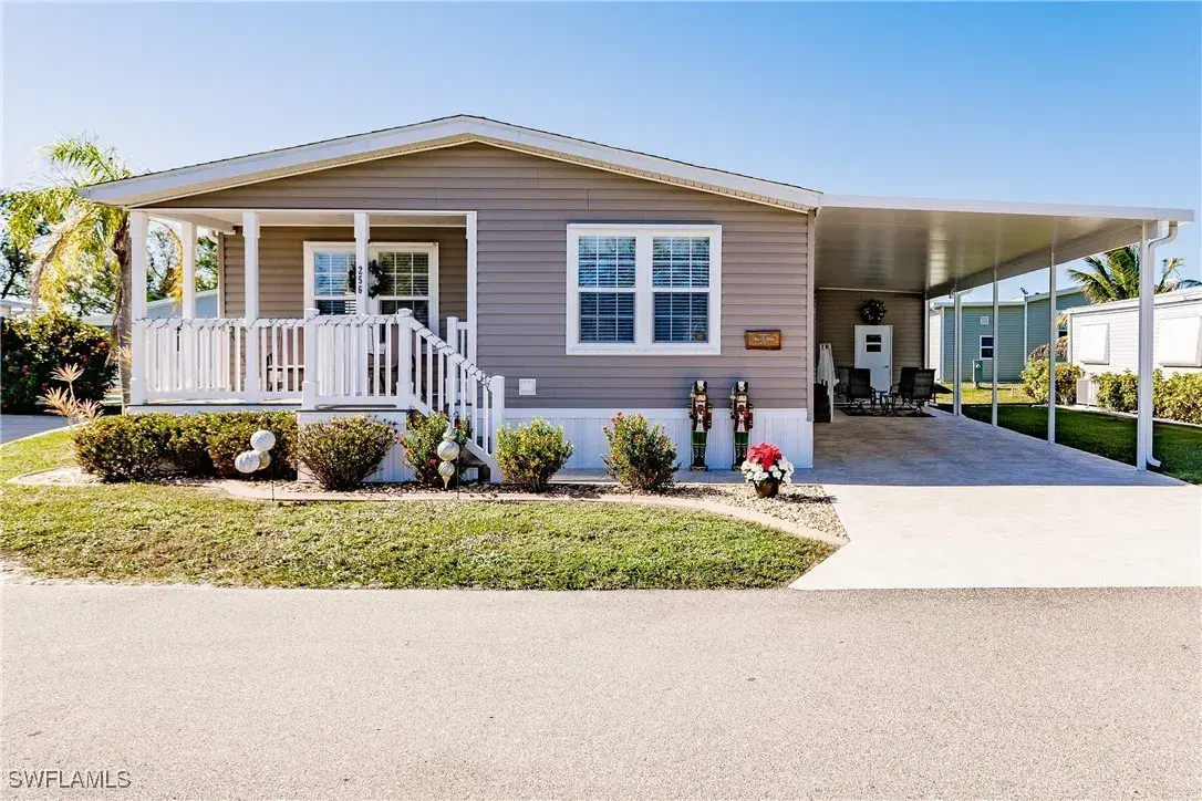Picture of 256 Ibis, Punta Gorda, FL 33950