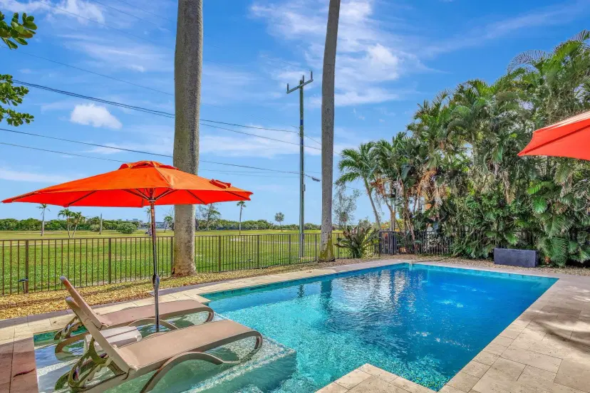 Picture of 526 N Lakeside Drive, Lake Worth Beach FL 33460