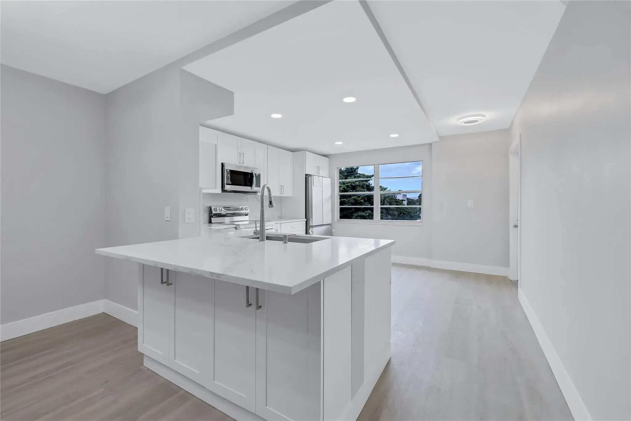 Picture of 2002 Granada Dr M3, Coconut Creek, FL 33066