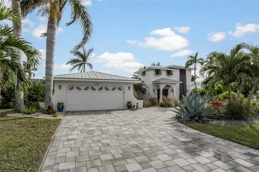 Picture of 5307 Malibu Ct, Cape Coral FL 33904