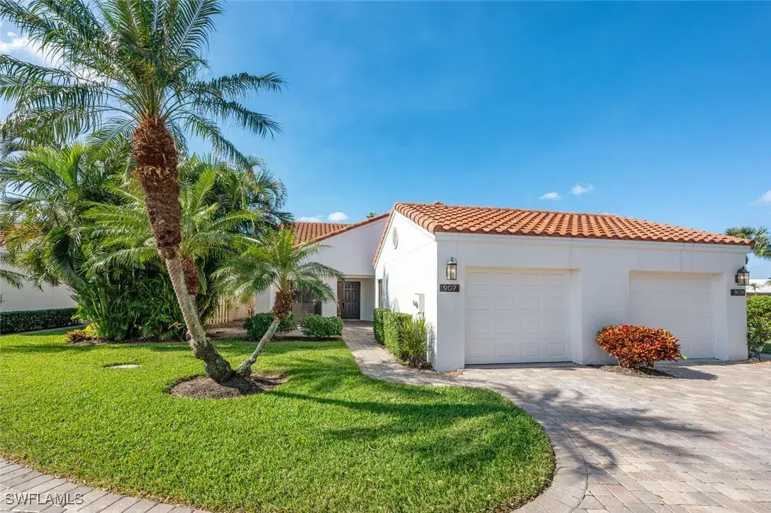 Picture of 907 Reef Point Cir, Naples, FL 34108