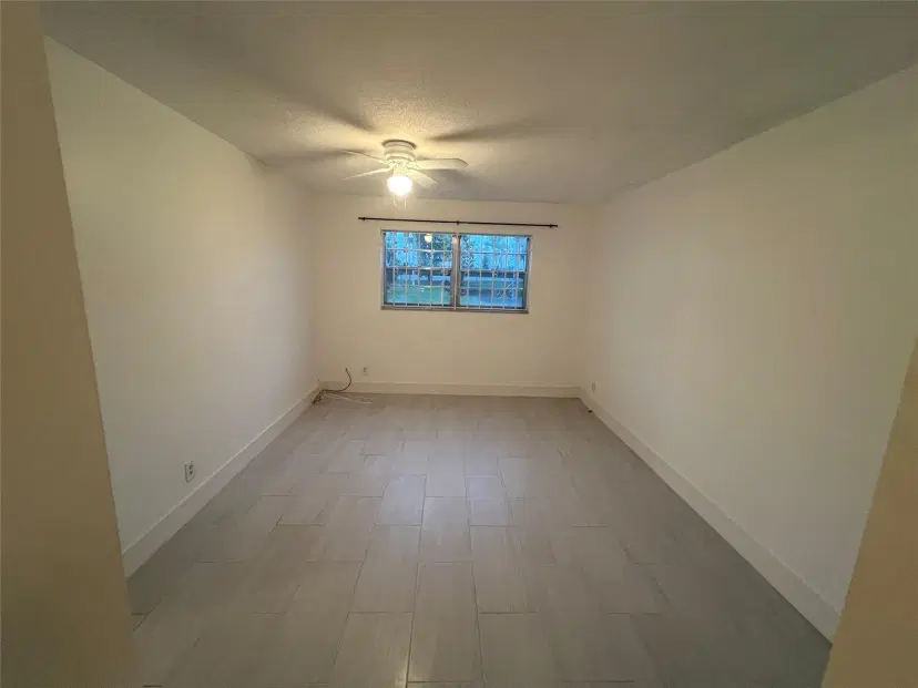 Picture of 600 NE 2Nd St 107, Dania Beach FL 33004