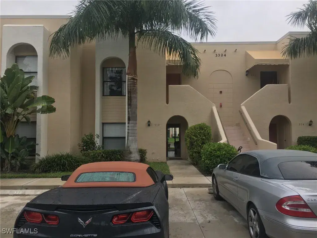 Picture of 3324 Olympic Dr 313, Naples, FL 34105