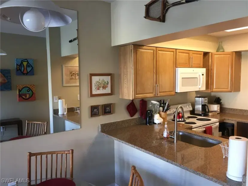 Picture of 3324 Olympic Dr 313, Naples FL 34105