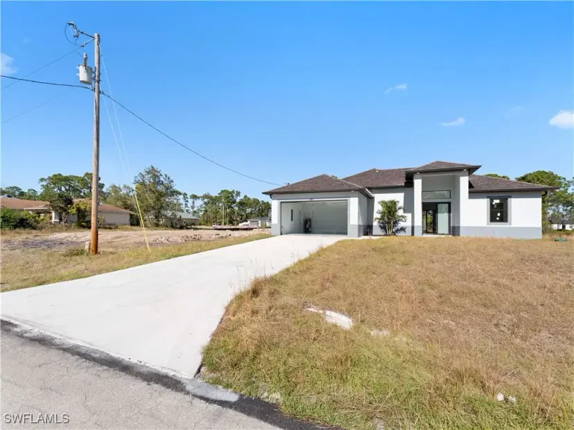Picture of 923 Winters St E, Lehigh Acres FL 33974