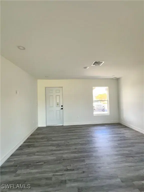 Picture of 942 Gregory St E, Lehigh Acres FL 33974