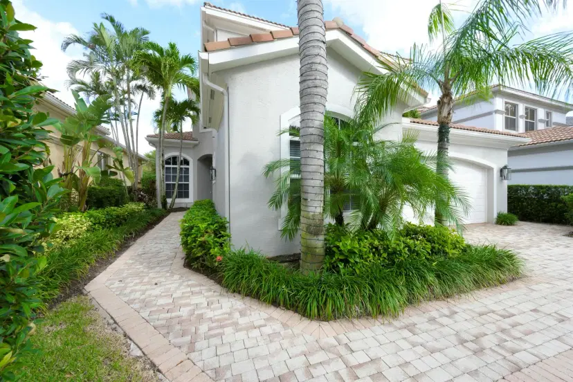 Picture of 142 Andalusia Way, Palm Beach Gardens FL 33418