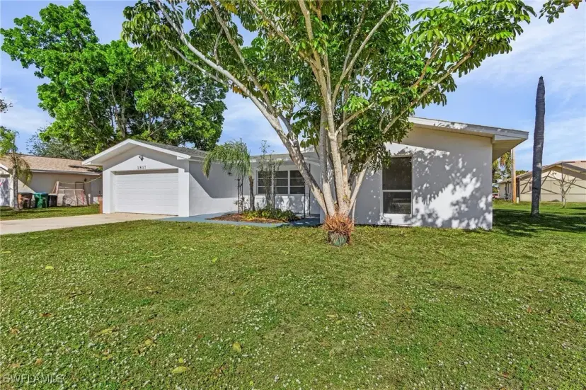 Picture of 1817 Coral Point Dr, Cape Coral FL 33990