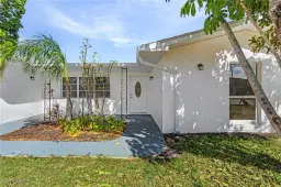 Picture of 1817 Coral Point Dr, Cape Coral, FL 33990