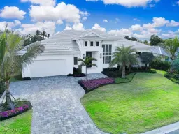 Picture of 696 Fountainhead Ln, Naples, FL 34103