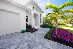 Picture of 696 Fountainhead Ln, Naples, FL 34103
