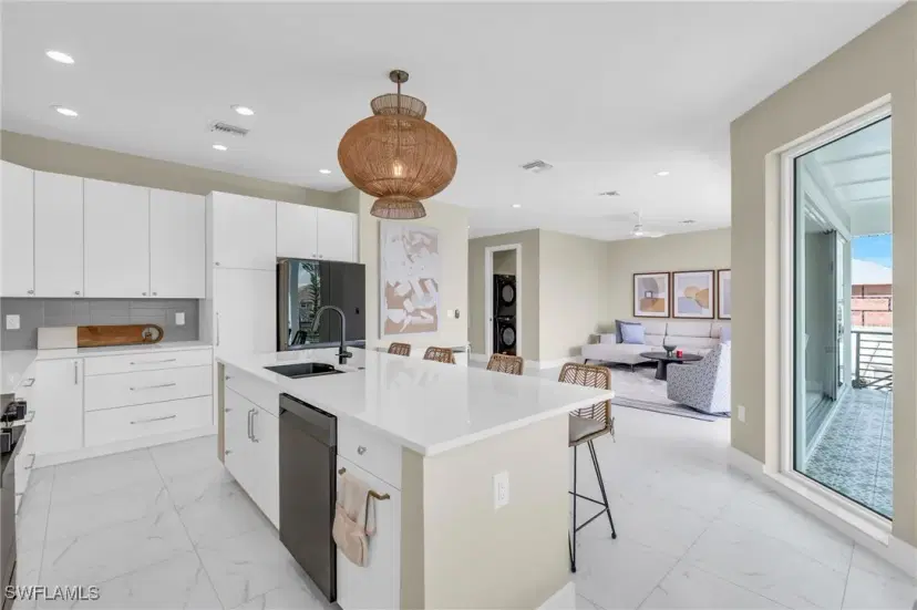 Picture of 180 Flamingo St, Fort Myers Beach FL 33931