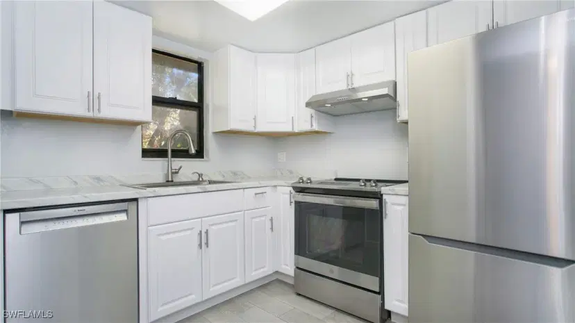 Picture of 1460 Green Valley Cir 404, Naples FL 34104