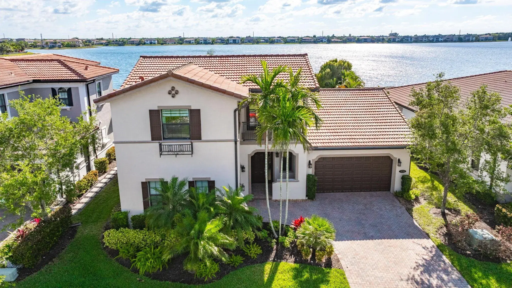 Picture of 8720 Watercrest Cir W, Parkland, FL 33076