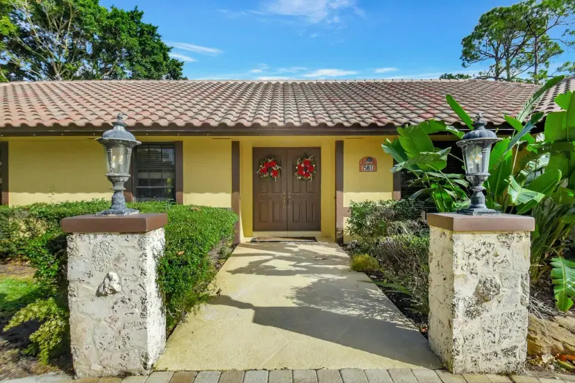Picture of 581 S Country Club Drive, Atlantis FL 33462
