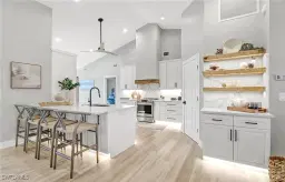 Picture of 350 Henderson Ct, Marco Island, FL 34145