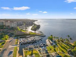 Picture of 14650 Laguna Dr, Fort Myers, FL 33908