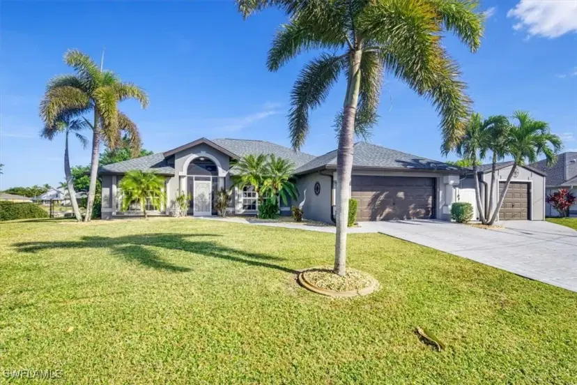 Picture of 1311 SE 5Th Ct, Cape Coral FL 33990